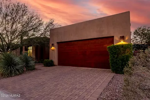 11049 E Carved Tree Ct, Tucson, AZ 85749