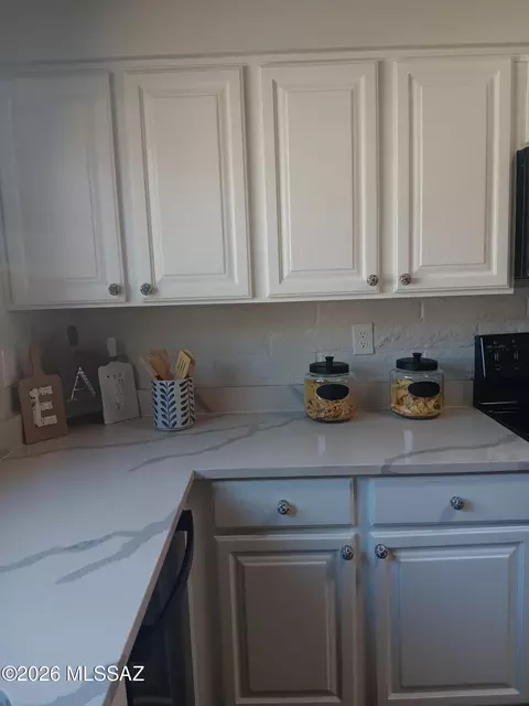 1941 N Linden Cir, Tucson, AZ 85715