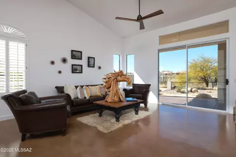 Living - 38322 S Golf Course Dr, Saddlebrooke, AZ 85739 photo 1 of 1