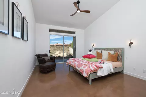 Bedroom - 38322 S Golf Course Dr, Saddlebrooke, AZ 85739 photo 3 of 4