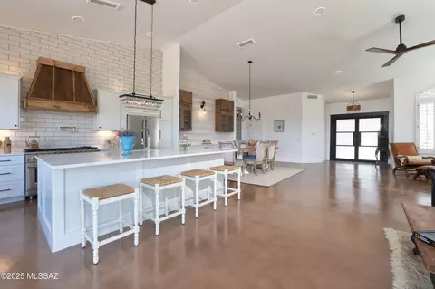 Kitchen - 38322 S Golf Course Dr, Saddlebrooke, AZ 85739 photo 2 of 7