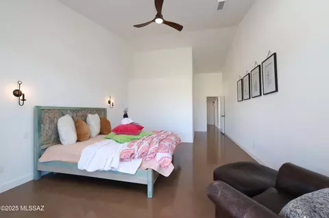 Bedroom - 38322 S Golf Course Dr, Saddlebrooke, AZ 85739 photo 1 of 4