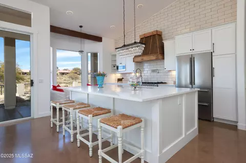 Kitchen - 38322 S Golf Course Dr, Saddlebrooke, AZ 85739 photo 3 of 7