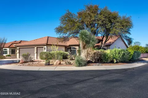1047 N Cowboy Canyon Dr, Green Valley, AZ 85614