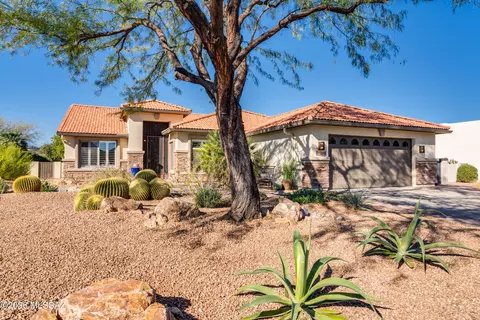 1109 N Desert Deer Pass, Green Valley, AZ 85614