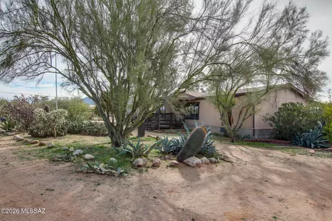 11961 W Orange Grove Rd, Tucson, AZ 85743