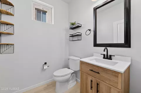 Bath - 10381 E Painted Turtle Ln, Tucson, AZ 85747 photo 1 of 4