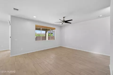 Living - 10381 E Painted Turtle Ln, Tucson, AZ 85747 photo 3 of 3