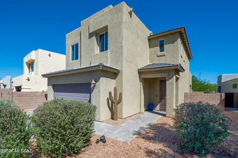 Exterior - 10381 E Painted Turtle Ln, Tucson, AZ 85747 photo 2 of 4