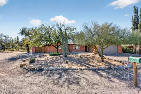 11200 E Calle Vaqueros, Tucson, AZ 85749