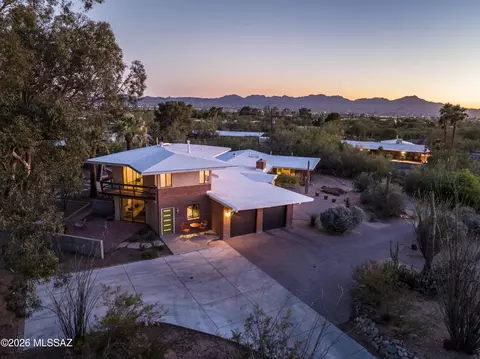 1115 W Santo Domingo Cir, Tucson, AZ 85704