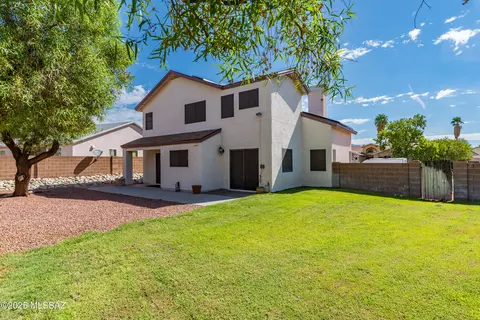Exterior - 9151 N Eaglestone Loop, Tucson, AZ 85742 photo 2 of 8
