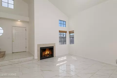 Living - 9151 N Eaglestone Loop, Tucson, AZ 85742 photo 1 of 6