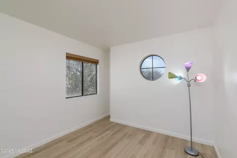 Bedroom - 9151 N Eaglestone Loop, Tucson, AZ 85742 photo 6 of 7