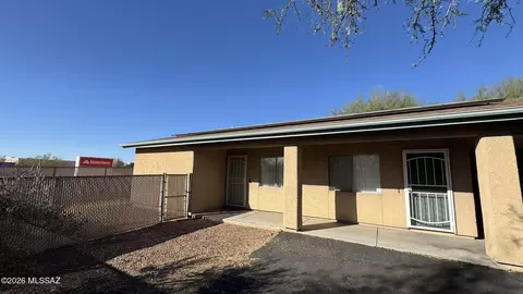 8935 E Golf Links Rd, Tucson, AZ 85730