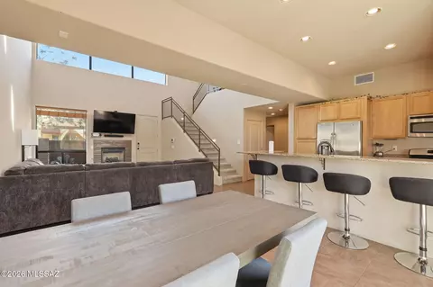 4199 N Stone Cliff Dr, Tucson, AZ 85705