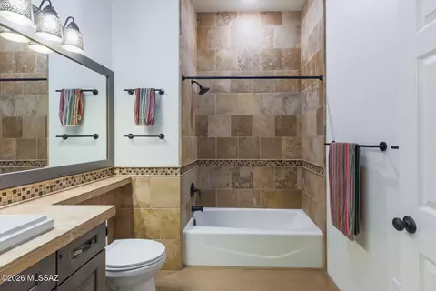 Bath - 466 E Codd St, Tucson, AZ 85701 photo 4 of 4