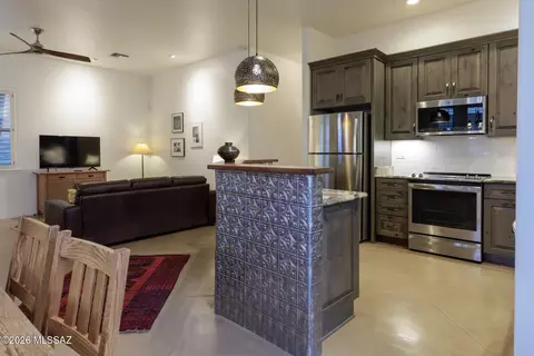 Kitchen - 466 E Codd St, Tucson, AZ 85701 photo 1 of 7