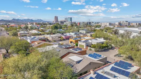 View/Area - 466 E Codd St, Tucson, AZ 85701 photo 5 of 5