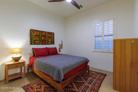 Bedroom - 466 E Codd St, Tucson, AZ 85701 photo 4 of 6