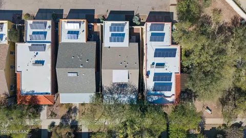 View/Area - 466 E Codd St, Tucson, AZ 85701 photo 3 of 5