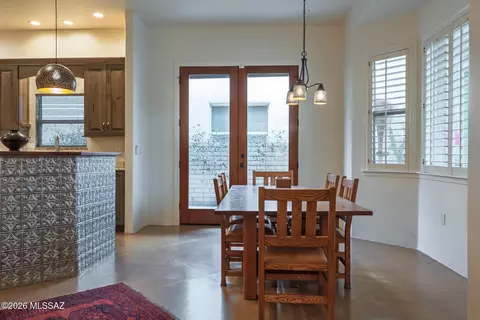 Dining - 466 E Codd St, Tucson, AZ 85701 photo 2 of 2