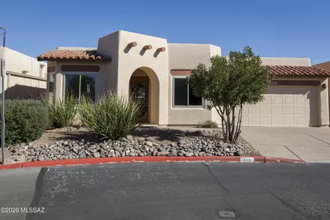 1556 E Painted Colt Loop, Tucson, AZ 85719