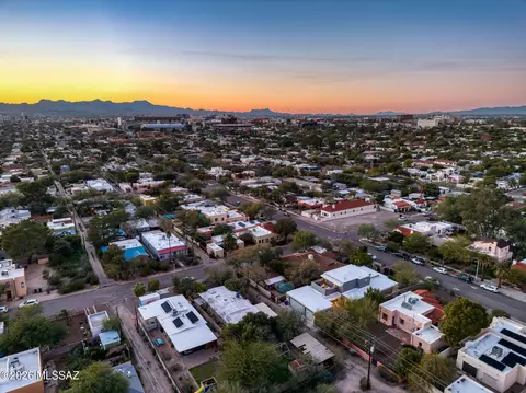 View/Area - 2408 E 7th St, Tucson, AZ 85719 photo 1 of 2