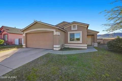 3675 W Tetakusim Rd, Tucson, AZ 85746