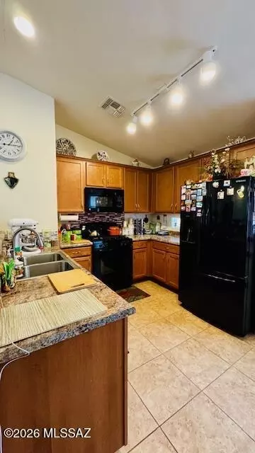 7996 Nautilus Dr, Tucson, AZ 85756 photo 5