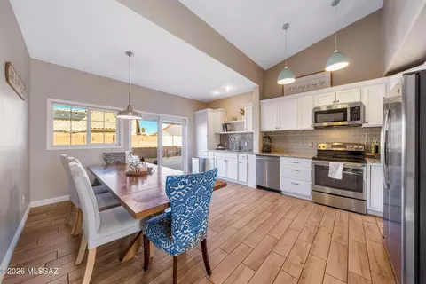7198 W Rivulet Dr, Tucson, AZ 85743
