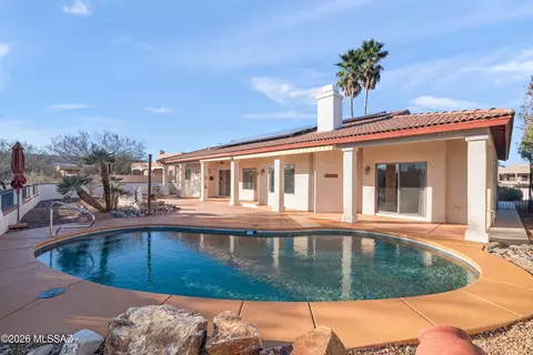 1023 W Placita Inocente, Green Valley, AZ 85614