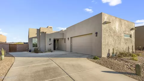 2034 W Spotted Toad Ct, Tucson, AZ 85704