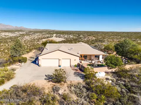 13430 S Taurus Pl, Vail, AZ 85641