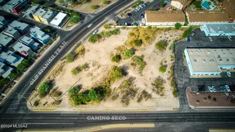 396 S Camino Seco S, Tucson, AZ 85710