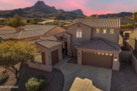 8541 N Crosswater Loop, Tucson, AZ 85743