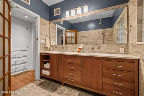 Bath - 2341 E 3rd St, Tucson, AZ 85719 photo 2 of 2