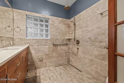 Bath - 2341 E 3rd St, Tucson, AZ 85719 photo 1 of 2