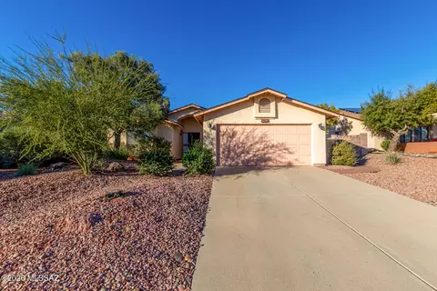 Exterior - 6803 N De Chelly Loop, Tucson, AZ 85741 photo 2 of 9