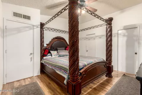 Bedroom - 6803 N De Chelly Loop, Tucson, AZ 85741 photo 2 of 5