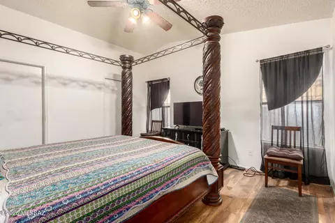 Bedroom - 6803 N De Chelly Loop, Tucson, AZ 85741 photo 1 of 5