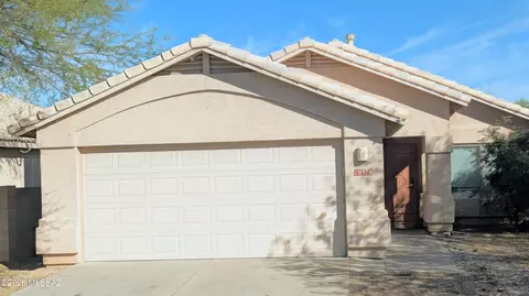 10379 E Ravenswood St, Tucson, AZ 85747