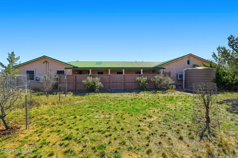 245 S Stallion Ranch Rd, Benson, AZ 85602
