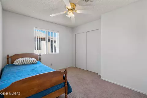 Bedroom - 8986 E Weyburn Dr, Tucson, AZ 85730 photo 2 of 5