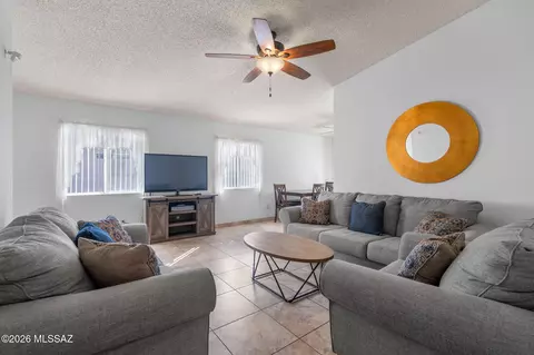 Living - 8986 E Weyburn Dr, Tucson, AZ 85730 photo 1 of 1