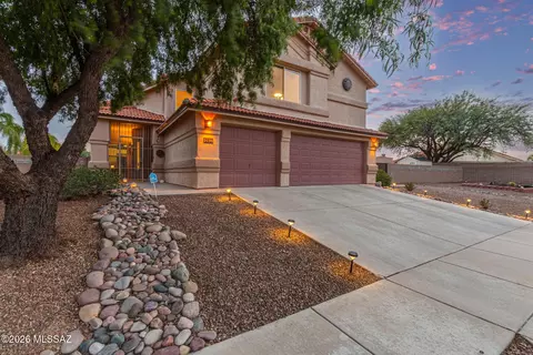 9190 E Sugarberry Pl, Tucson, AZ 85747