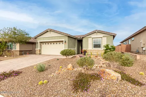7774 W Laurel Ln, Marana, AZ 85658