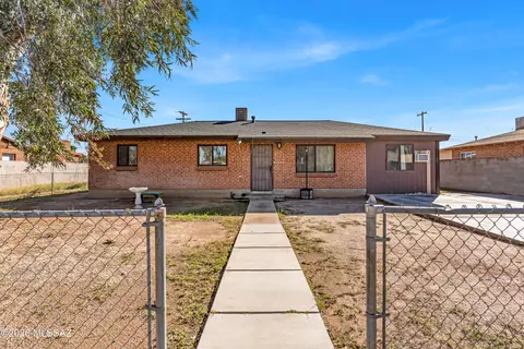 2201 S March Pl, Tucson, AZ 85713