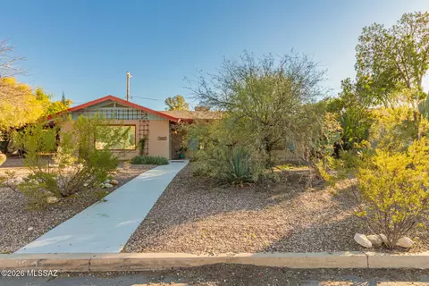 2902 E Calle Glorietta, Tucson, AZ 85716