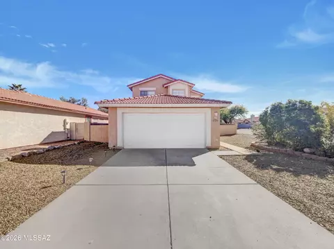 9500 N Albatross Dr, Tucson, AZ 85742